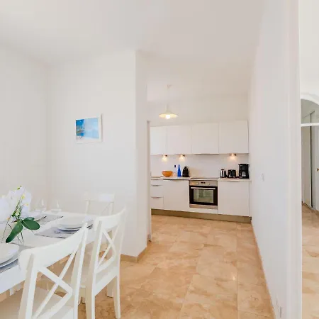 Les Dauphins-1 By Interhome Daire *