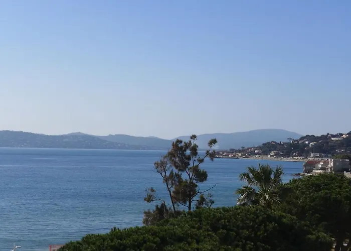 Les Dauphins-1 By Interhome *